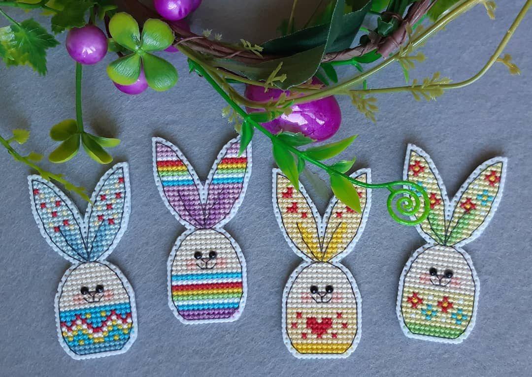 Easter Bunnies - Free PDF Counted Cross Stitch Pattern — Wizardi