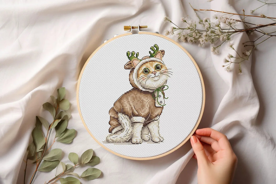 Deer Kitten Comb - PDF Cross Stitch Pattern