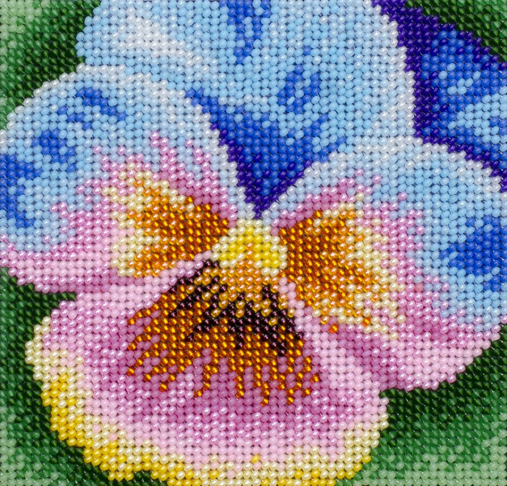 The Harmony of the Colour TN-1031 bead embroidery kit