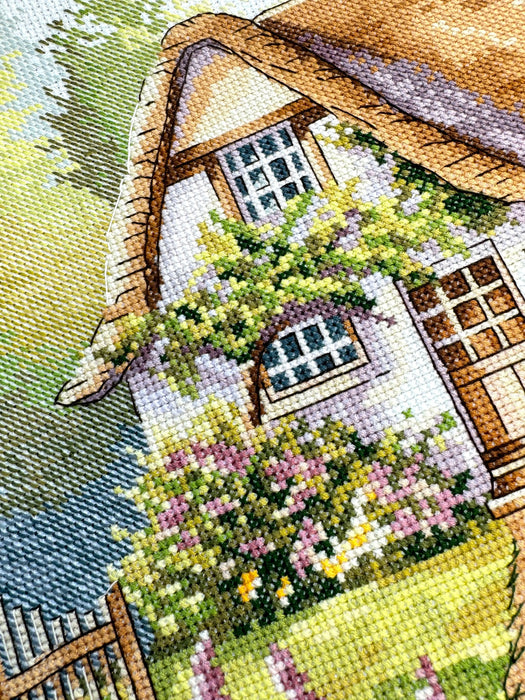 Enchantimg English House & Garden - PDF Cross Stitch Pattern