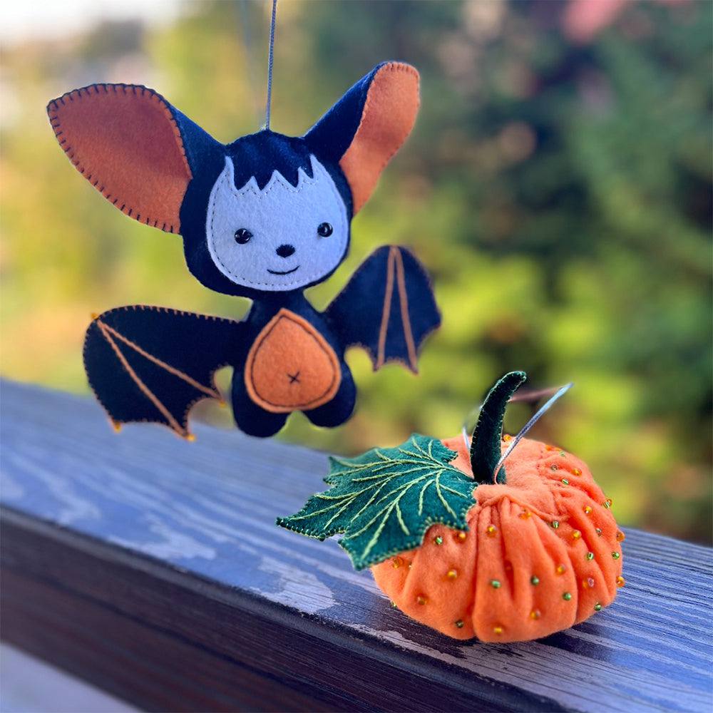 Bat and pumpkin FN-119 DIY felt kit - site photo