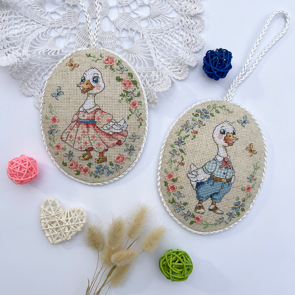 Goslings M-0396 cross stitch kit