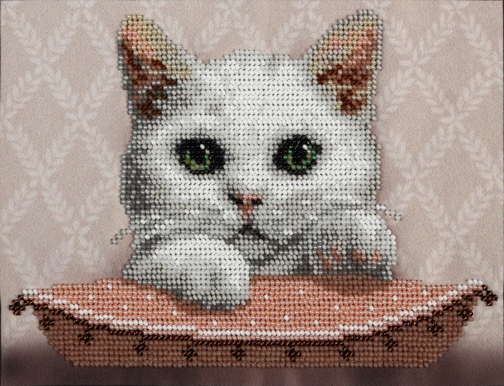Masia the Lady Cat TN-0827 bead embroidery kit