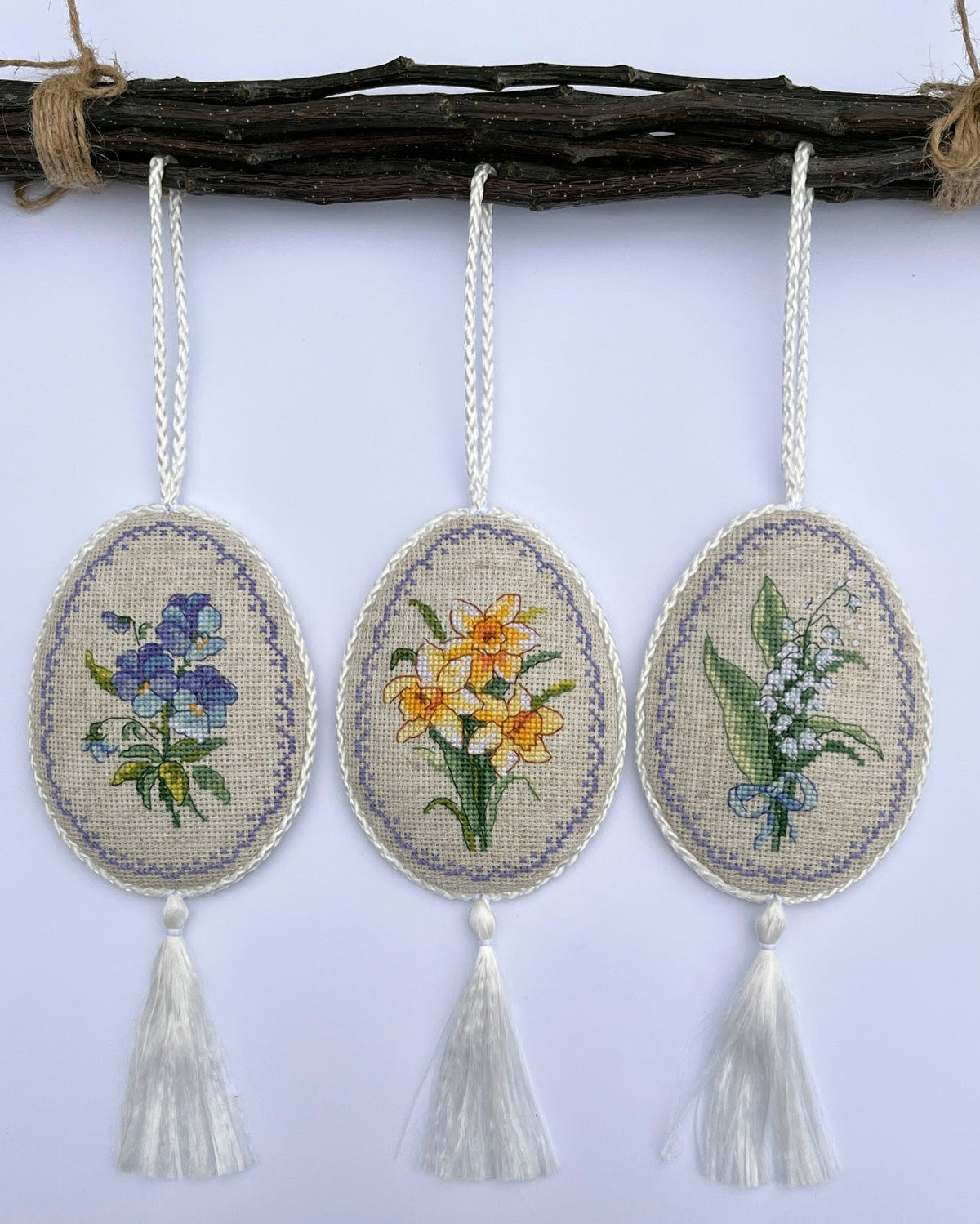 Flowers of spring M-0335 cross stitch kit