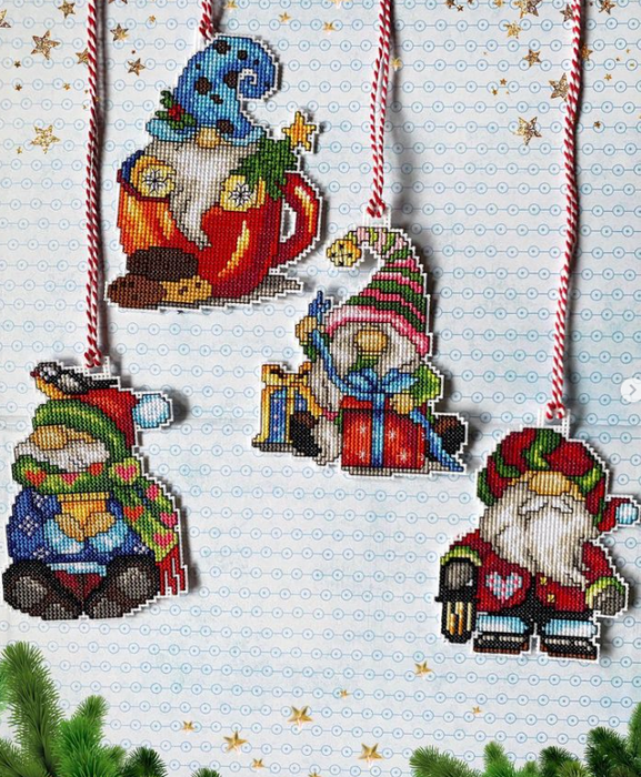 Christmas Gnomes 138CS Counted Cross-Stitch Kit
