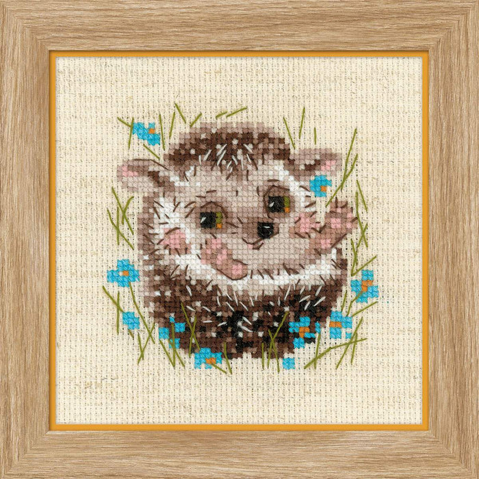 Little Hedgehog R1753 Counted Cross Stitch Kit