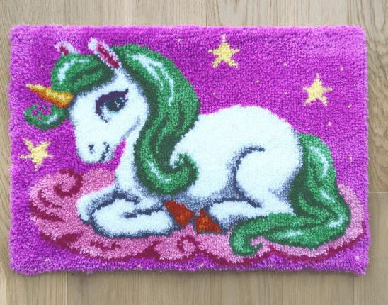 Latch-hook Carpet Kit on canvas Unicorn 4158