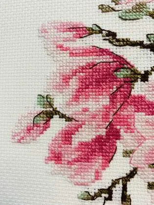 Southern Magnolia R2018 Counted Cross Stitch Kit