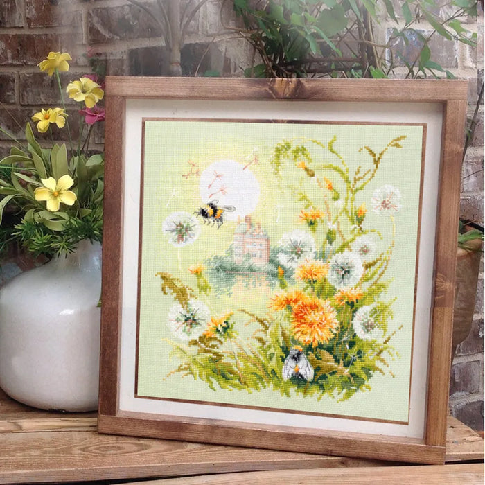 Meadow Stories. Bumblebee 510-354 Counted Cross-Stitch Kit