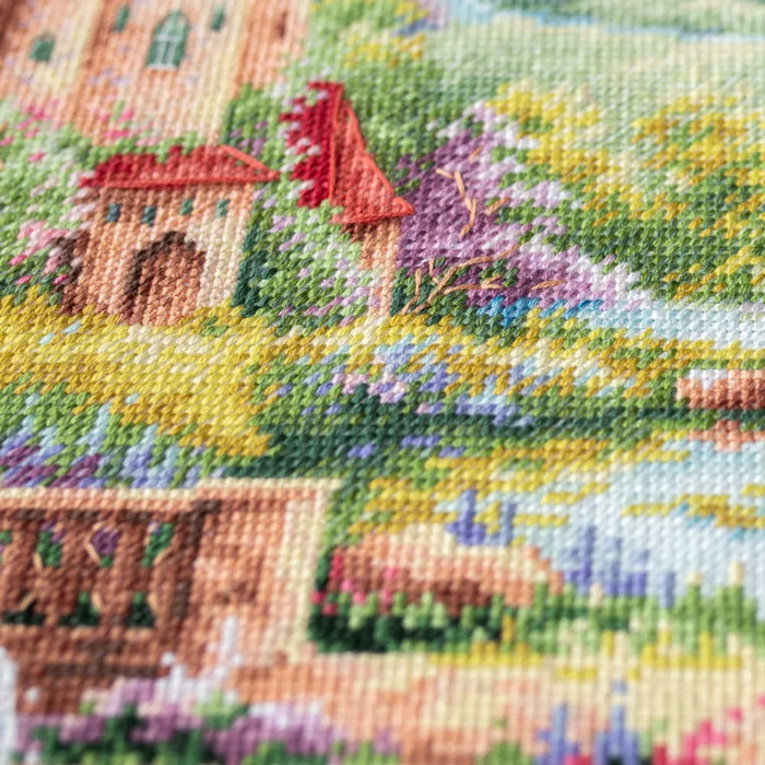 Royal Garden 550-763 Counted Cross-Stitch Kit