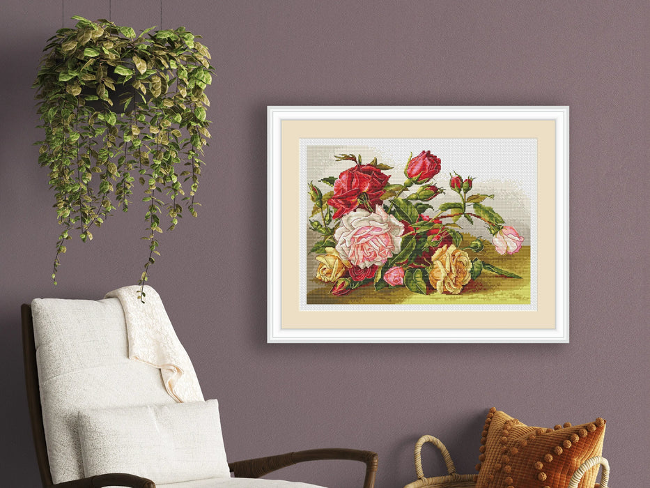 Vintage Garden Roses Comb - PDF Cross Stitch Pattern