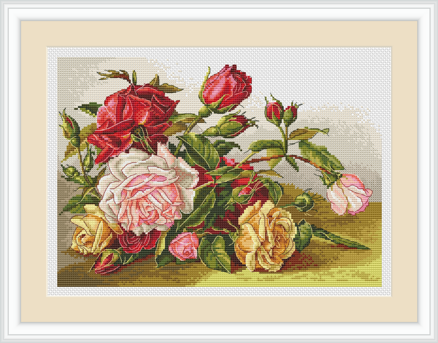 Vintage Garden Roses Comb - PDF Cross Stitch Pattern