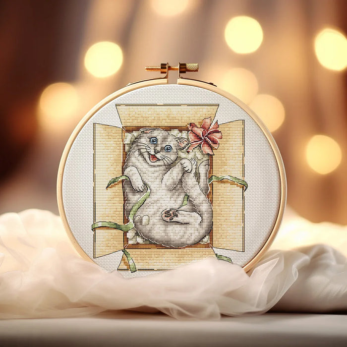 Cat in Box Comb - PDF Cross Stitch Pattern