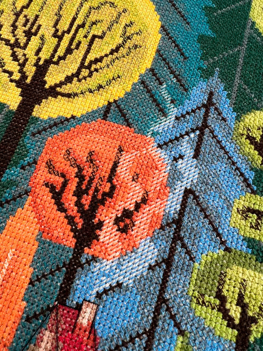 Cross-stitch kits - Cozy in the forest AH-204