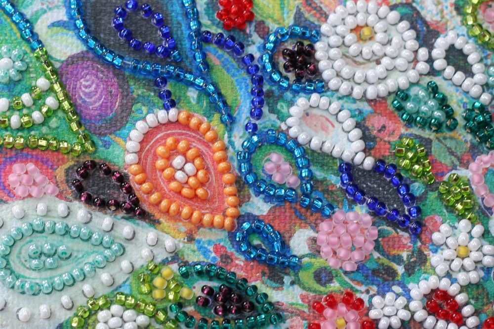 Mini Bead embroidery kit - Colored tail AM-187