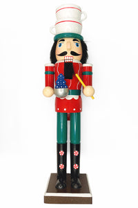 Christmas Nutcracker with the Christmas Tree. Wizardi Classic Wooden Festive Decoration F07M14-41-N01058A