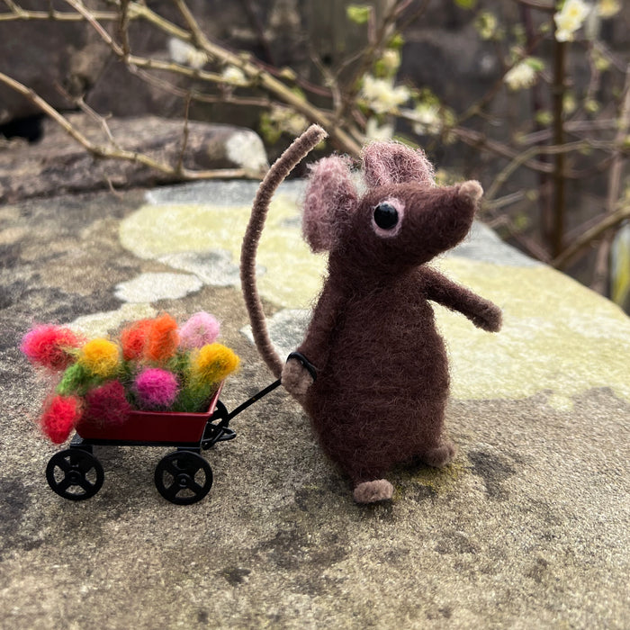 Felting Kit - Flower Cart Mouse Needle Felt Kit