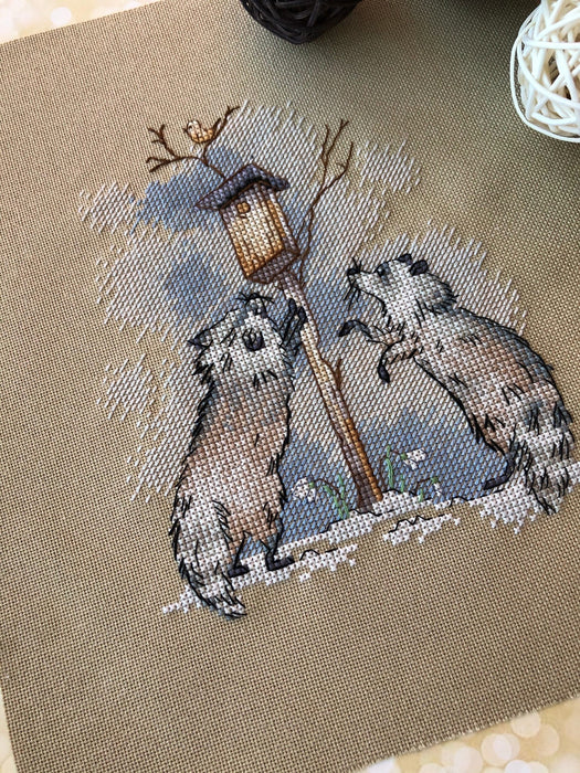 Raccoons and birdhouse - PDF Cross Stitch Pattern