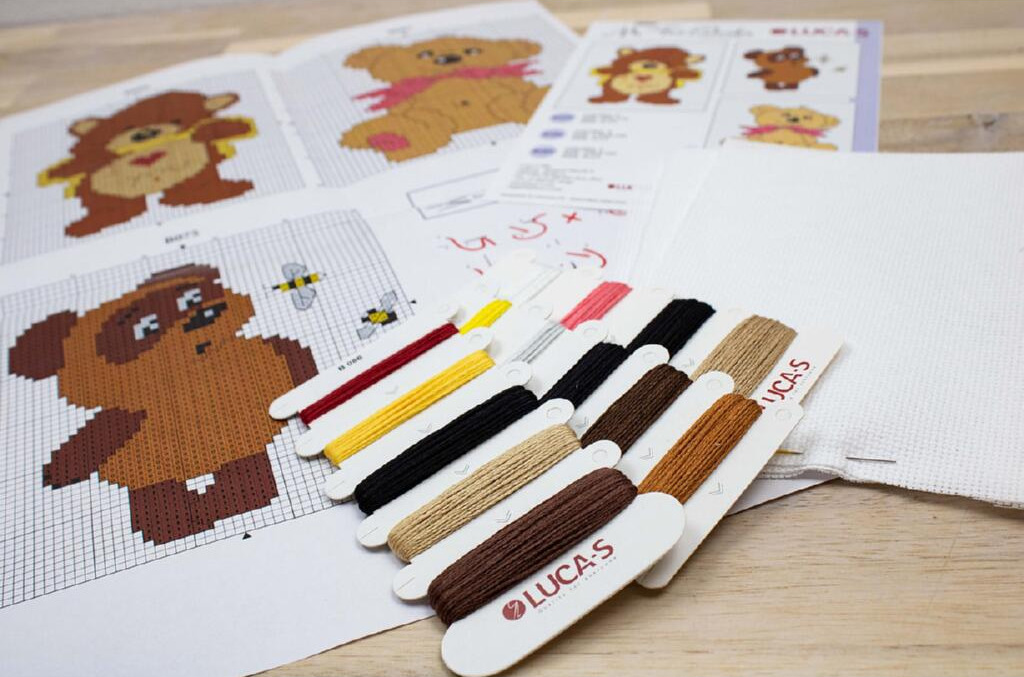 Teddy Bears Set M02L Counted Cross-Stitch Kit for Beginners