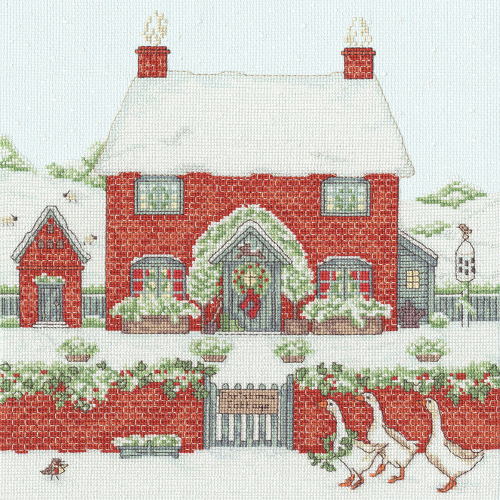 Christmas Cottage XSS17 Counted Cross Stitch Kit