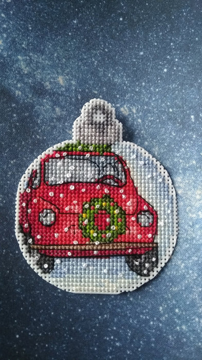 Christmas ball. Car - PDF Cross Stitch Pattern - Wizardi