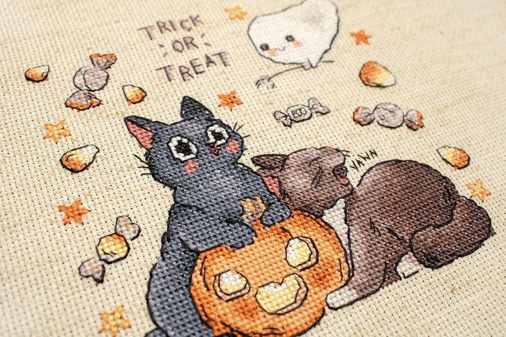 Trick Or Treat L8815 Counted Cross Stitch Kit