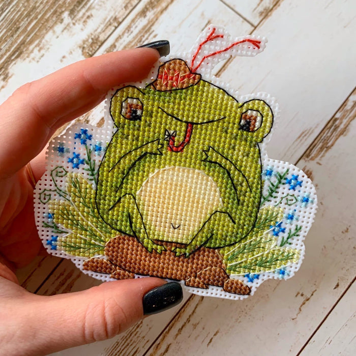 Frog traveler - PDF Cross Stitch Pattern