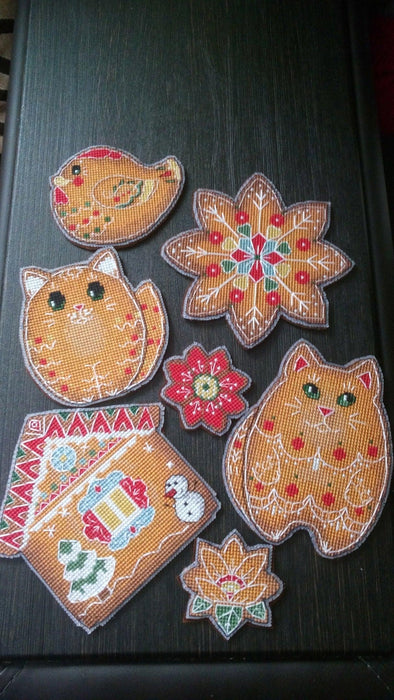 Gingerbread cookies - PDF Cross Stitch Pattern - Wizardi