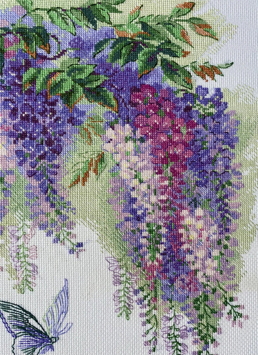 Wisteria R1672 Counted Cross Stitch Kit