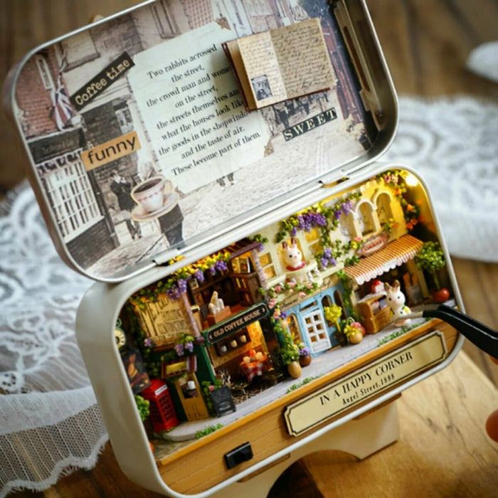 Miniature Wizardi Roombox Kit -  In a happy corner