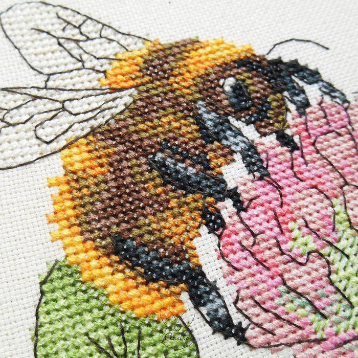 BEES AND FLOWERS STICK AND STITCH EMBROIDERY PATTERNS – Jamie's