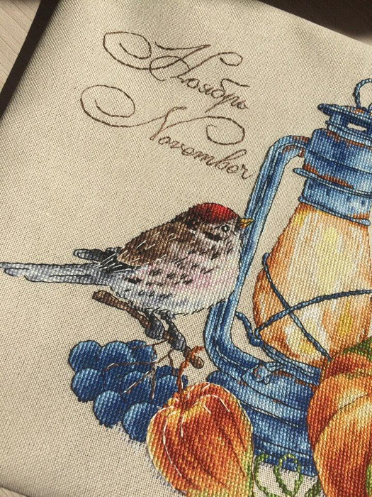 Bird with a Pumpkin. November. Calendar Series - PDF Cross Stitch Pattern - Wizardi
