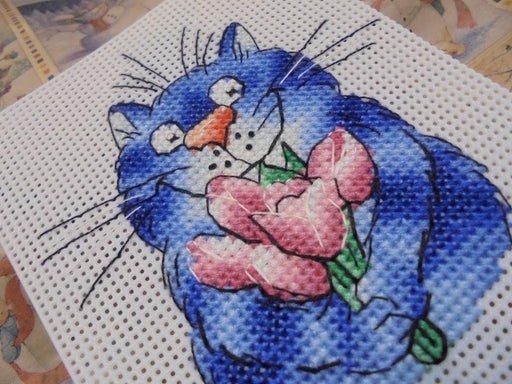 Cat with Flowers - PDF Cross Stitch Pattern - Wizardi