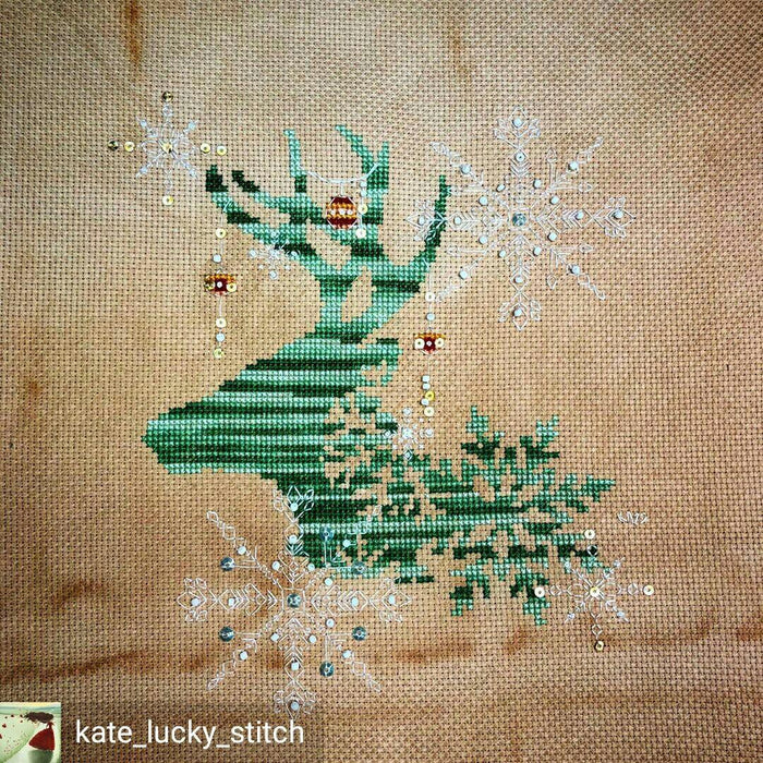 Christmas Fairytale Deer - PDF Free Cross Stitch Pattern - Wizardi