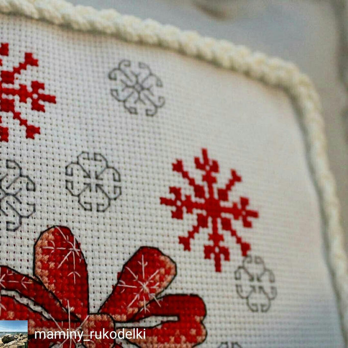 Christmas Snow - PDF Free Cross Stitch Pattern - Wizardi