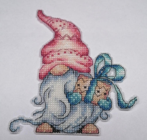 Dwarf with a Gift. PDF Cross Stitch Pattern - Wizardi