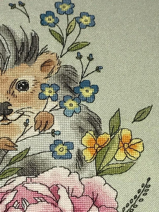 Flower Hedgehog - PDF Counted Cross Stitch Pattern - Wizardi