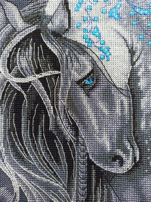 Frosty Horse - PDF Counted Cross Stitch Pattern - Wizardi