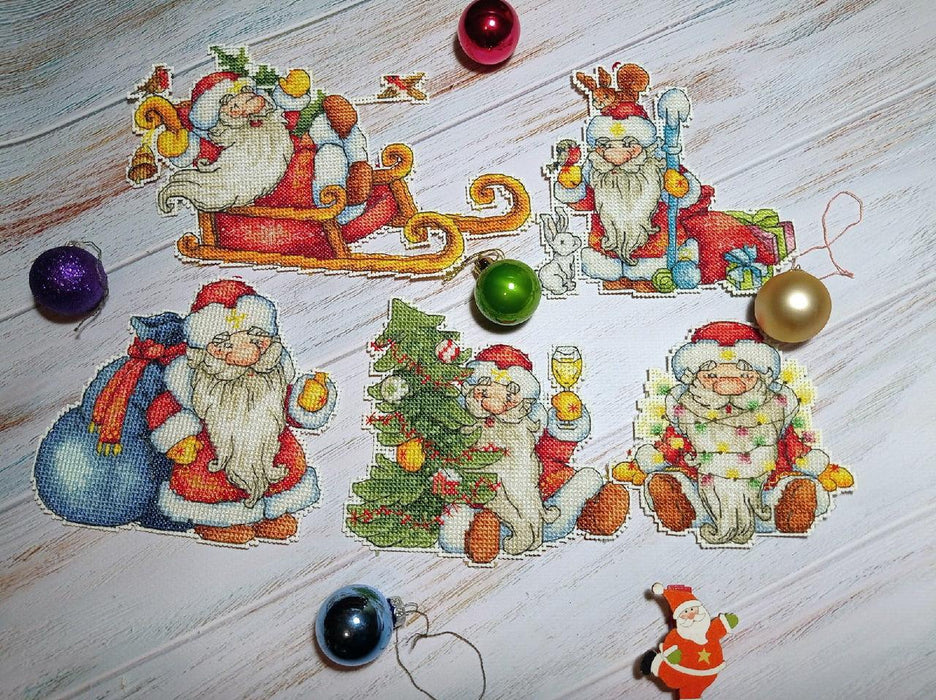 Santa Claus. Bag with Gifts - PDF Cross Stitch Pattern - Wizardi