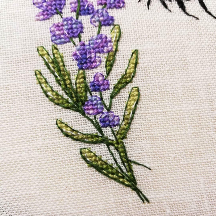 Violet Flowers with Bee. Bumblebee - PDF Cross Stitch Pattern - Wizardi